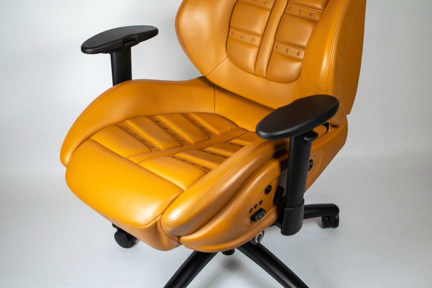 Ferrari California Electric, Real Leather Office Chair - R3VISION