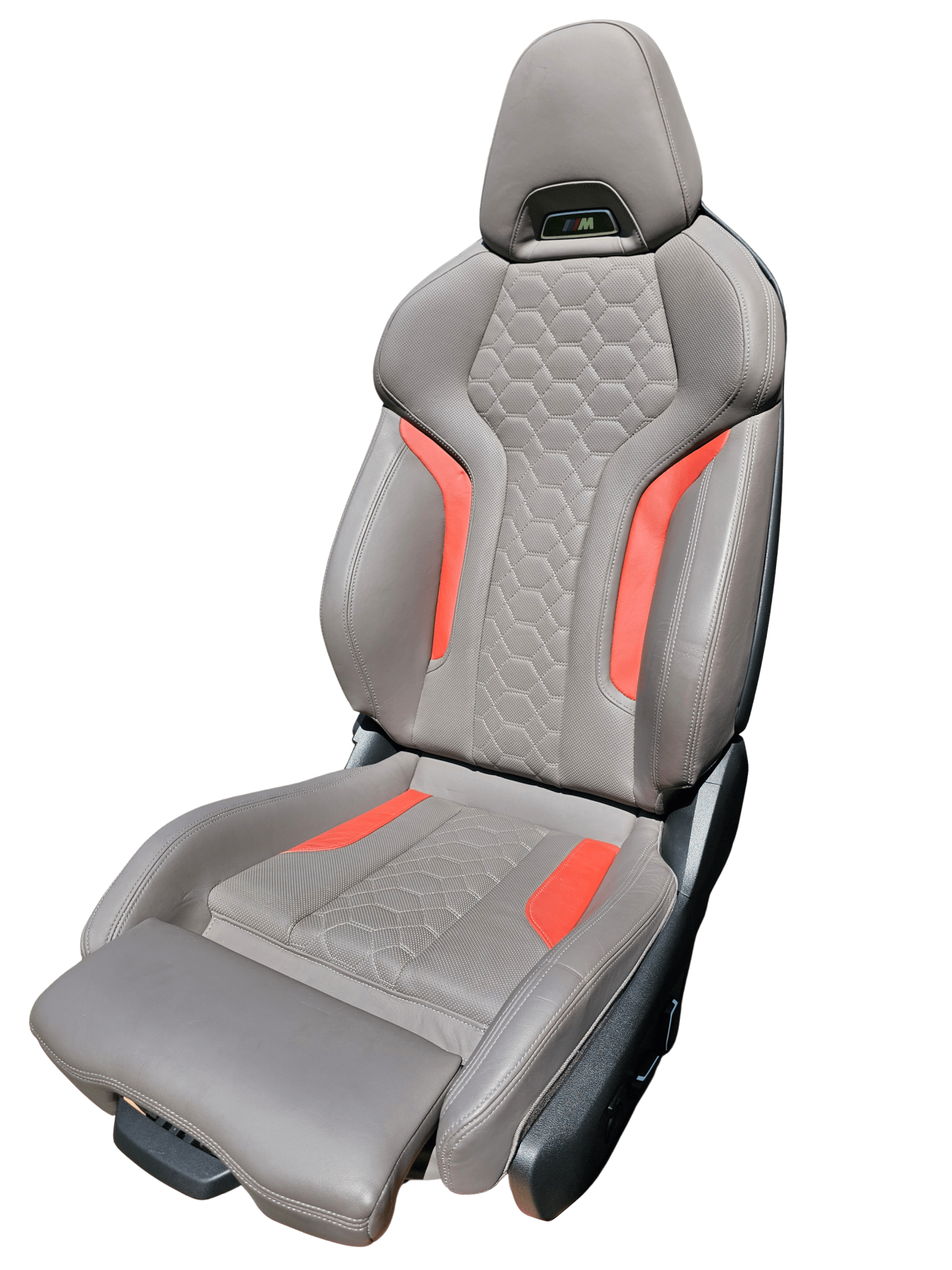 BMW M Sport seat - in grey with red accent - R3VISION